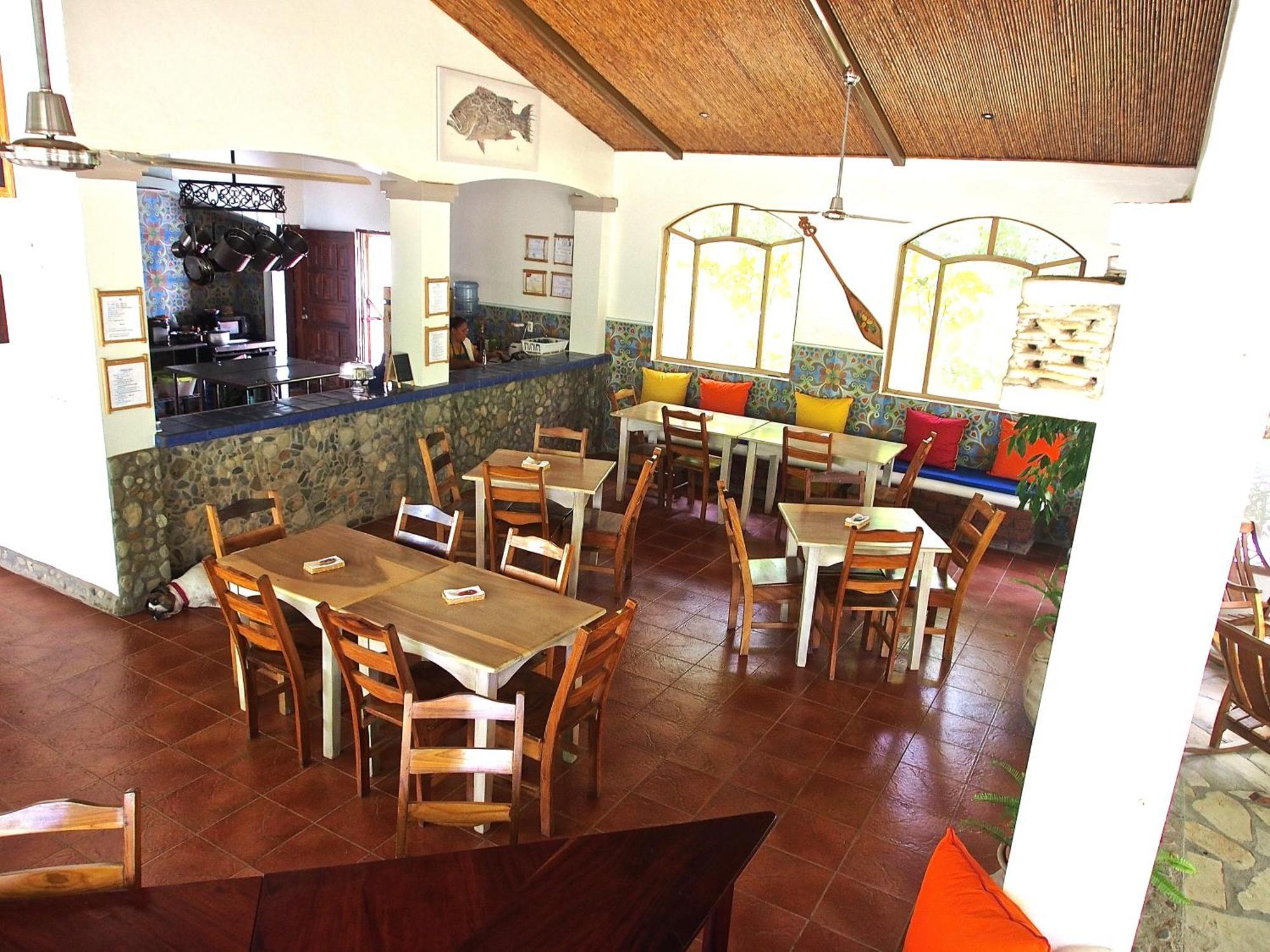 Surf Sanctuary Hotel El Limón Eksteriør billede